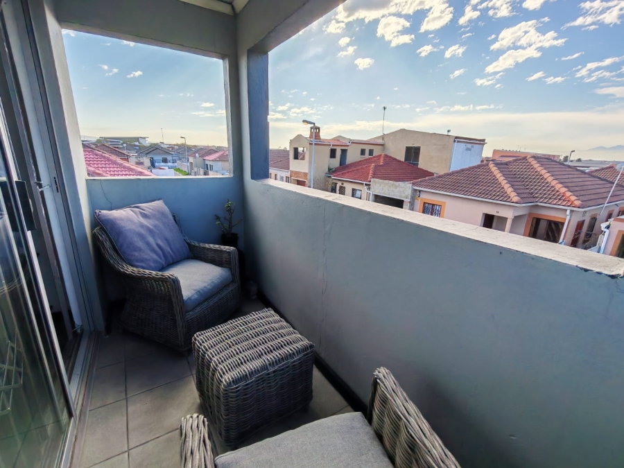4 Bedroom Property for Sale in Delft Western Cape
